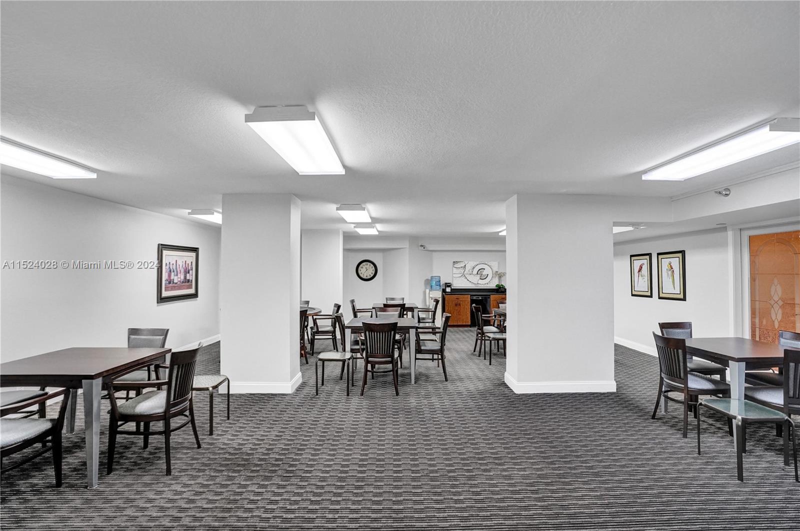 3500 Mystic Pointe Dr Unit: 3601
