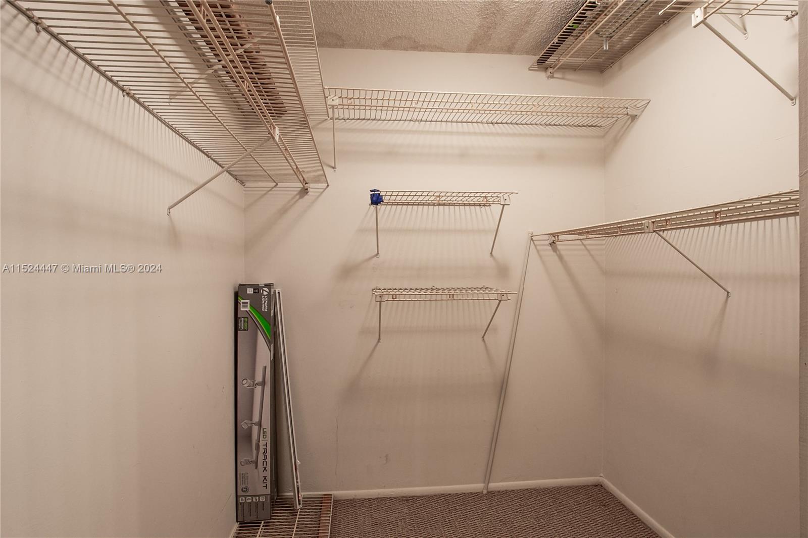 400 Diplomat Pkwy Unit: 514