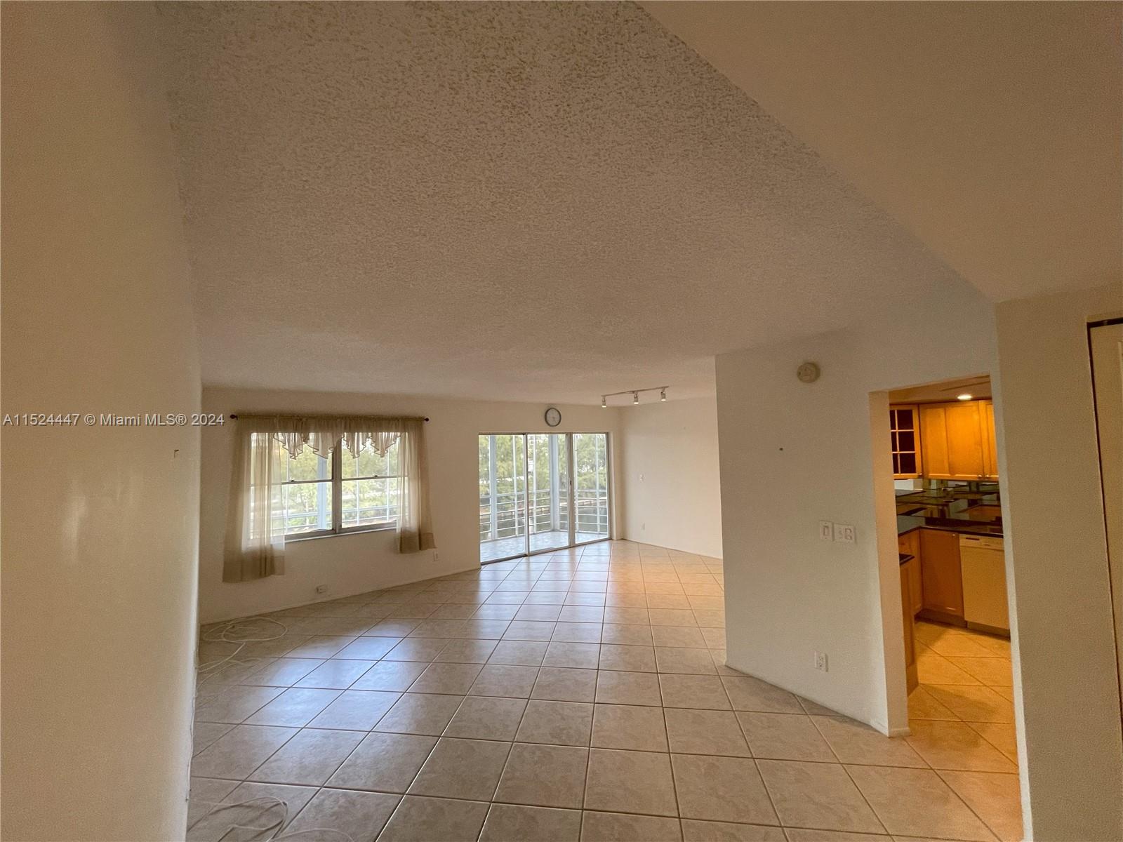 400 Diplomat Pkwy Unit: 514