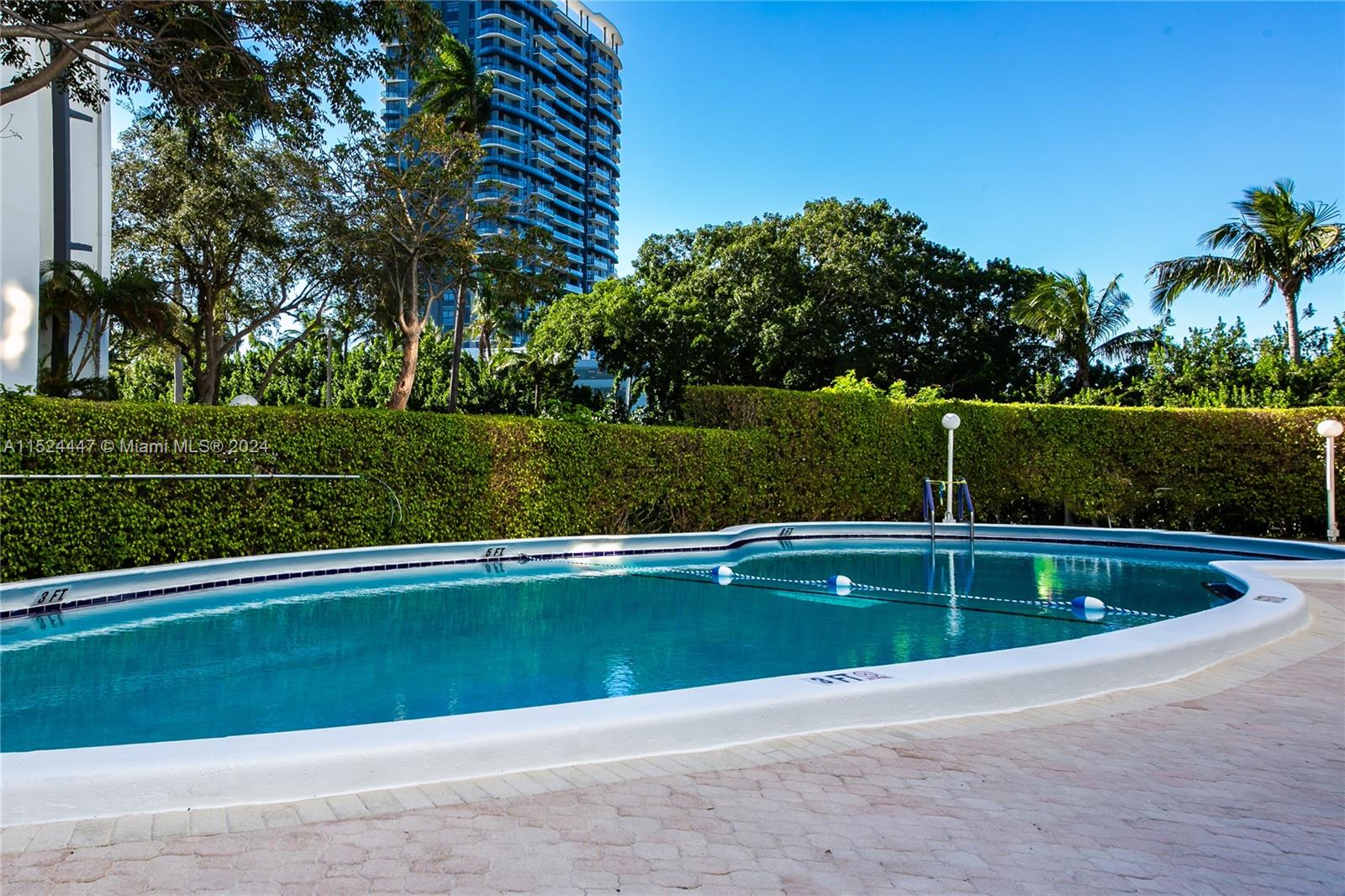 400 Diplomat Pkwy Unit: 514
