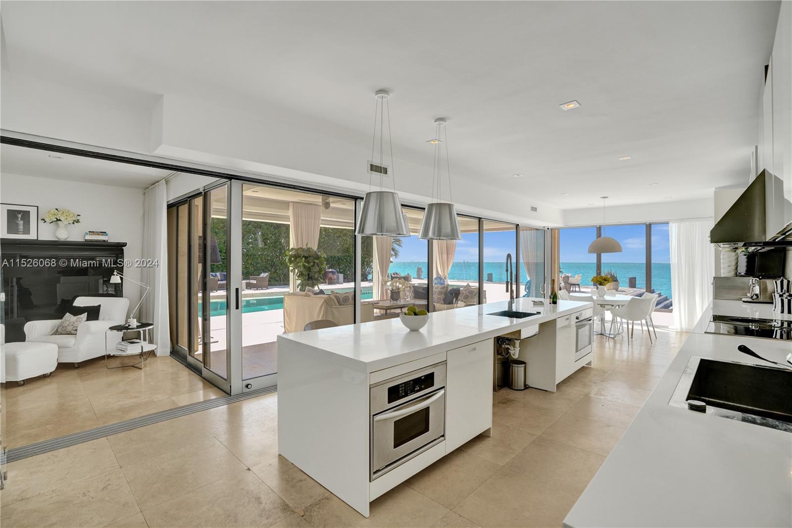 660 S Mashta Dr