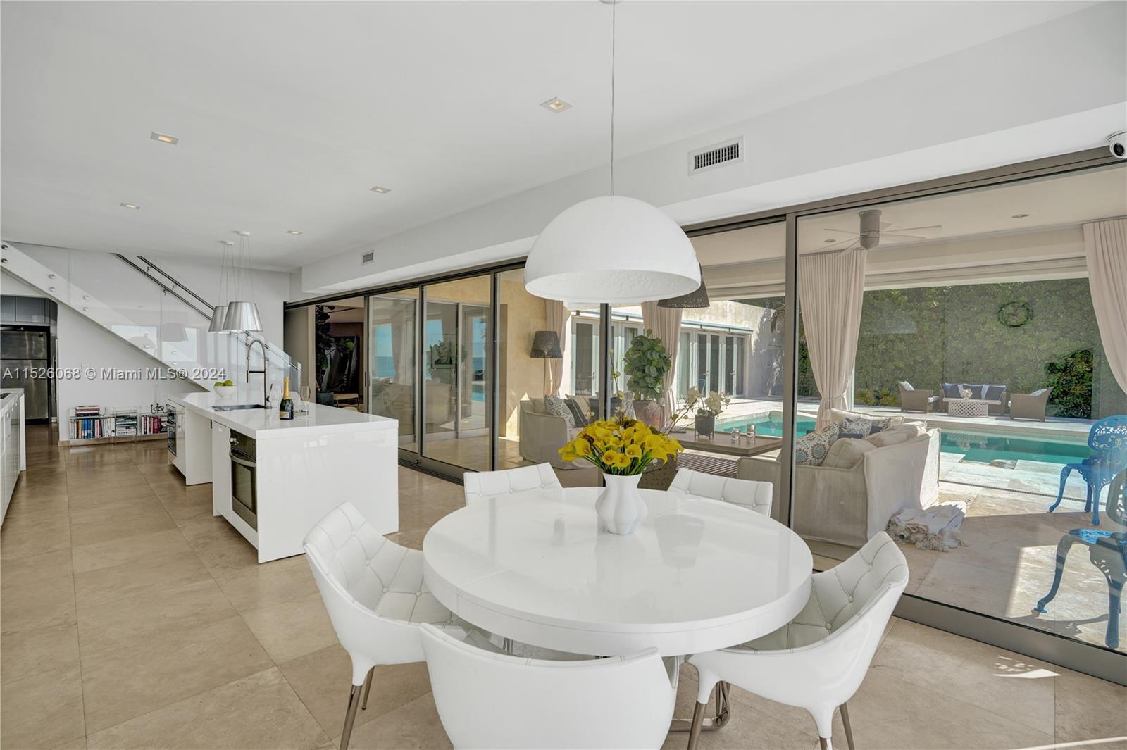 660 S Mashta Dr