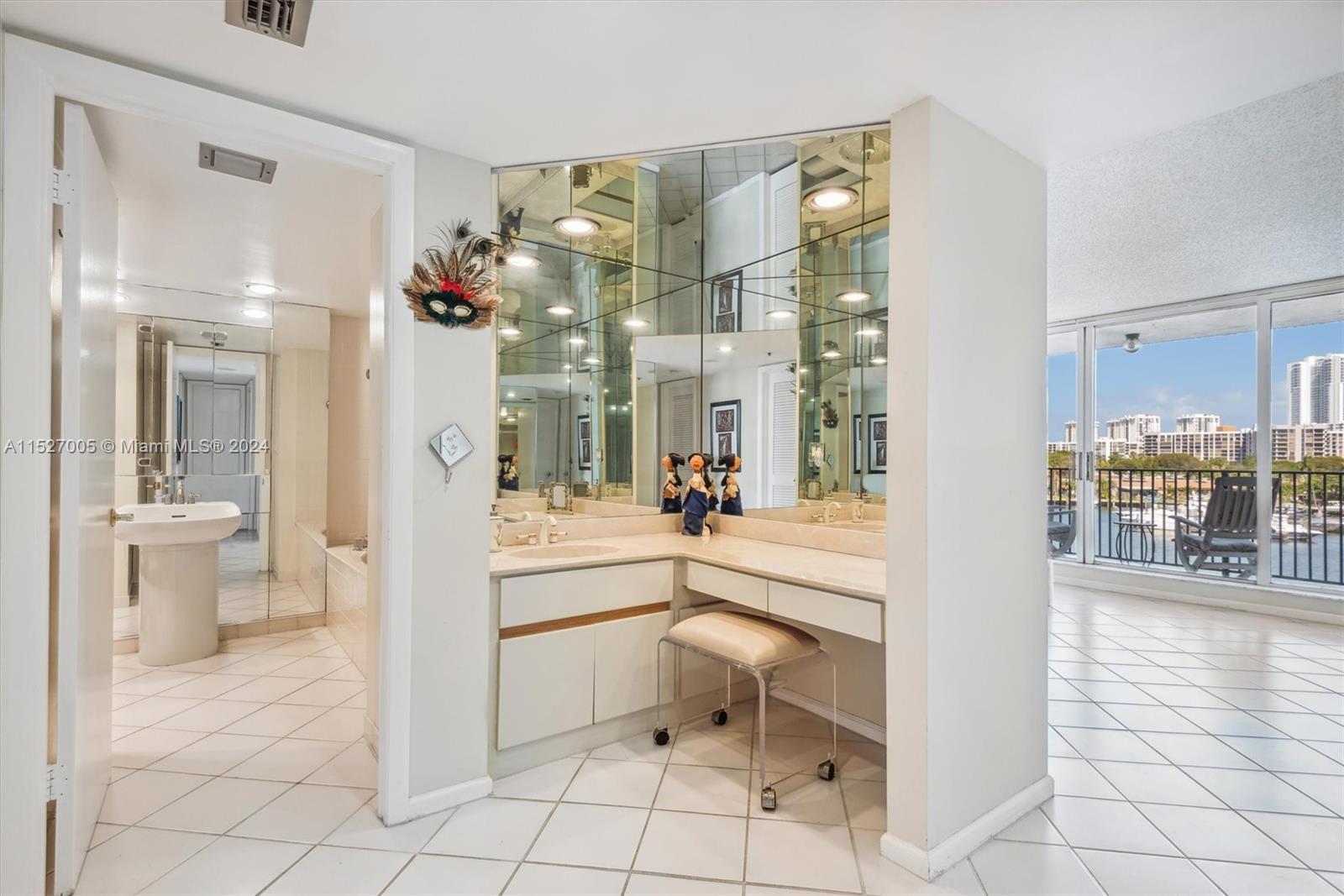 300 Three Islands Blvd Unit: 603