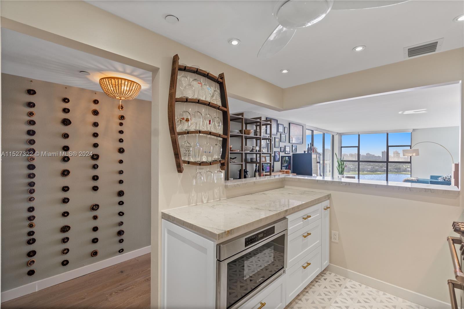 20505 E Country Club Dr Unit: 1638