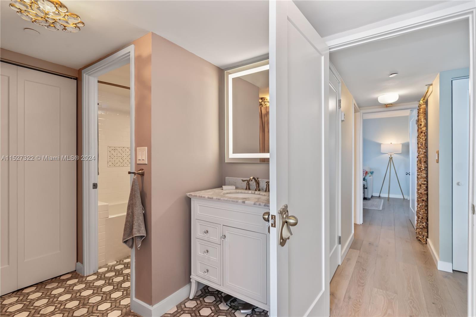 20505 E Country Club Dr Unit: 1638
