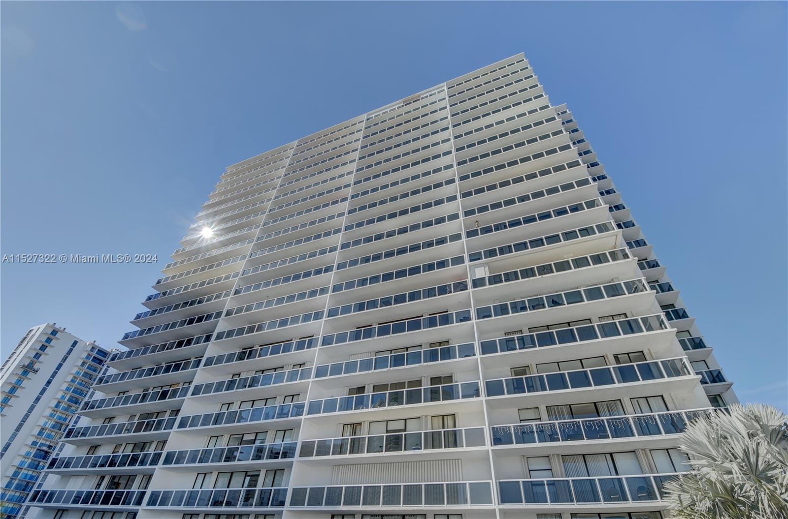 20505 E Country Club Dr Unit: 1638