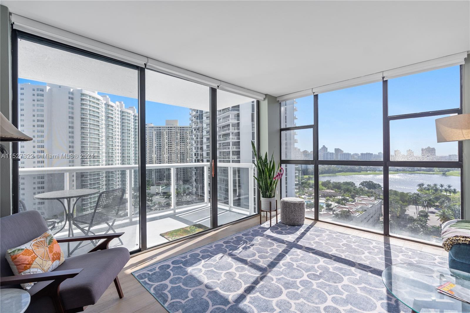 20505 E Country Club Dr Unit: 1638