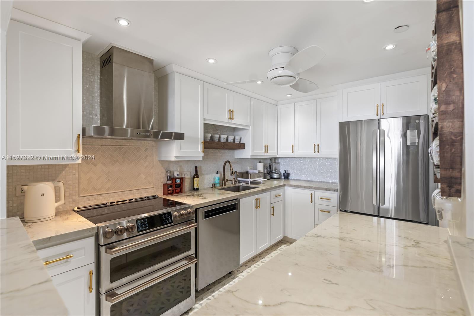 20505 E Country Club Dr Unit: 1638