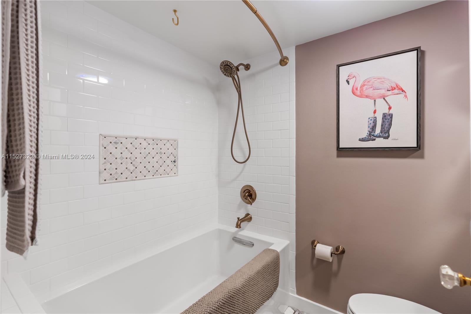 20505 E Country Club Dr Unit: 1638