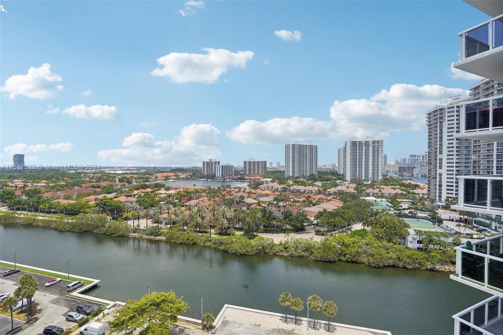 20505 E Country Club Dr Unit: 1638
