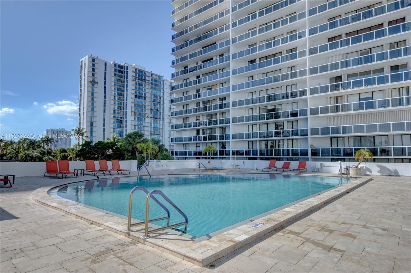 20505 E Country Club Dr Unit: 1638