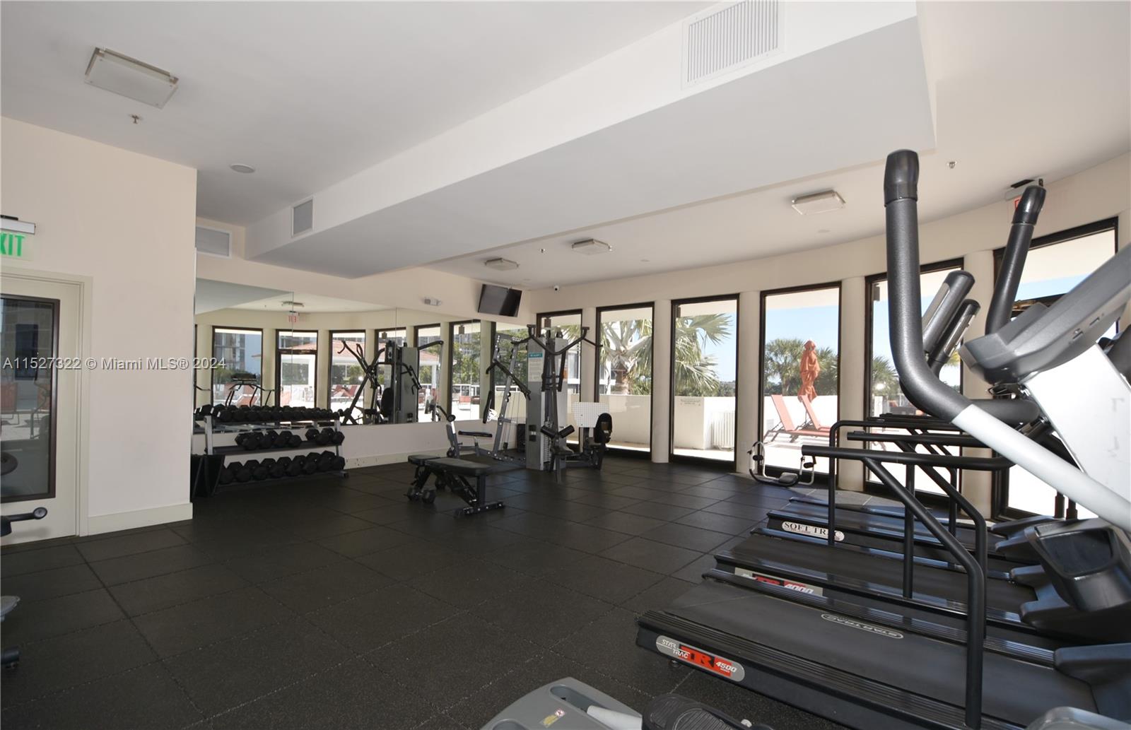 20505 E Country Club Dr Unit: 1638
