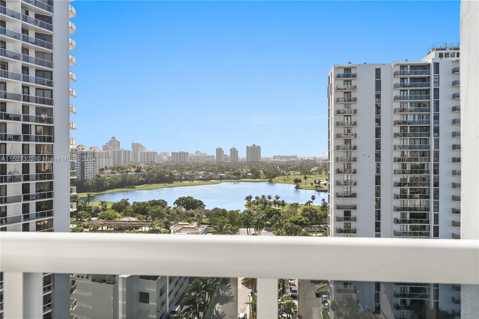 20505 E Country Club Dr Unit: 1638