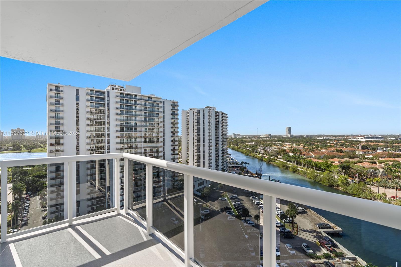 20505 E Country Club Dr Unit: 1638
