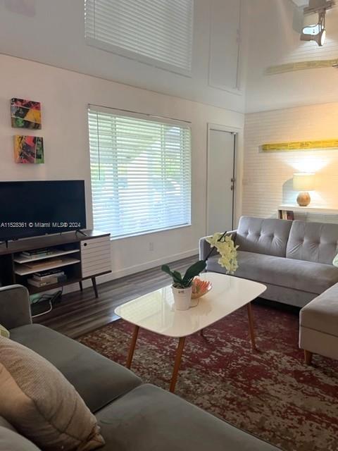 2727 Jackson St Unit: 2727