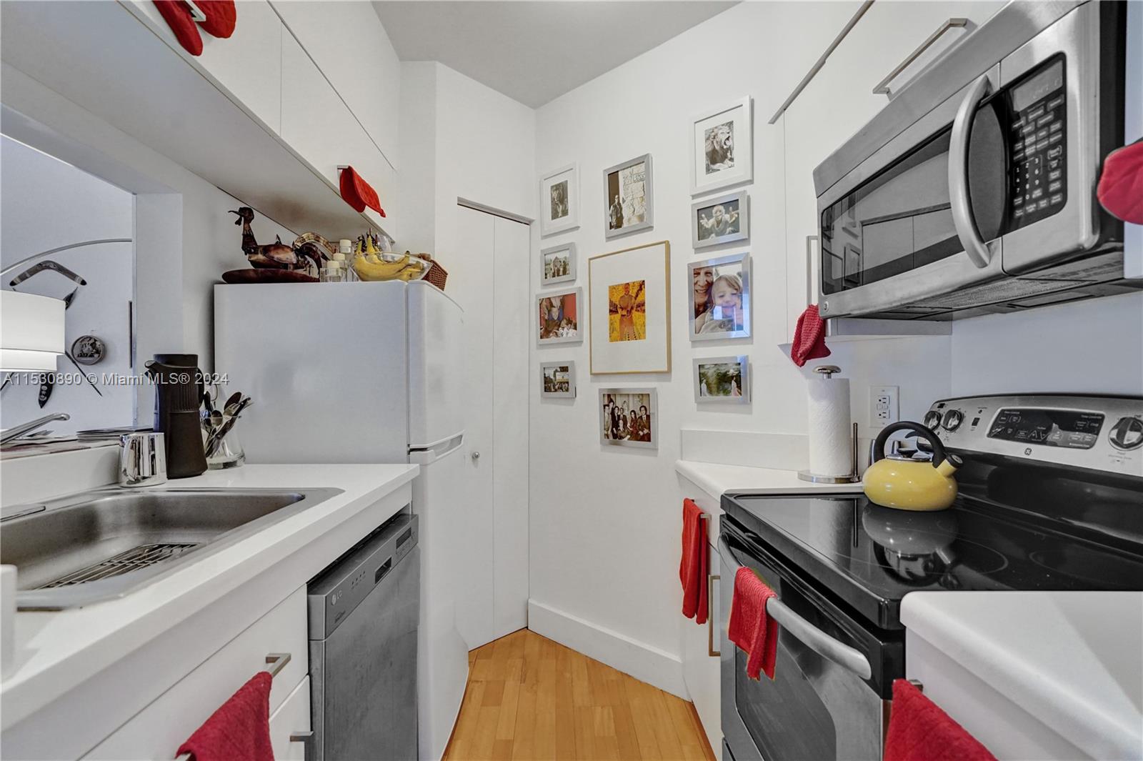 21205 NE 37th Ave Unit: 301