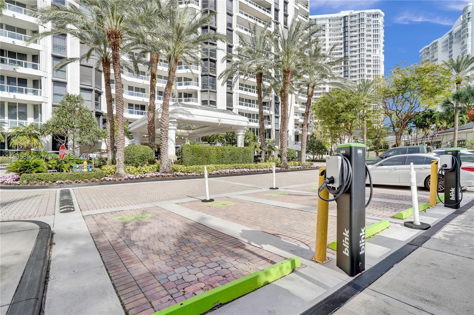 21205 NE 37th Ave Unit: 301