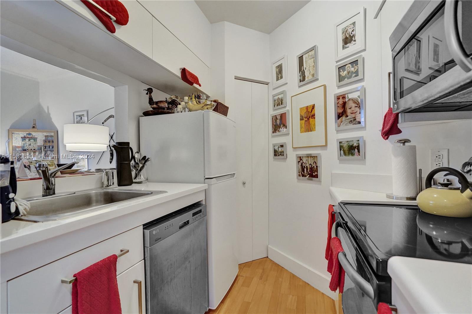 21205 NE 37th Ave Unit: 301