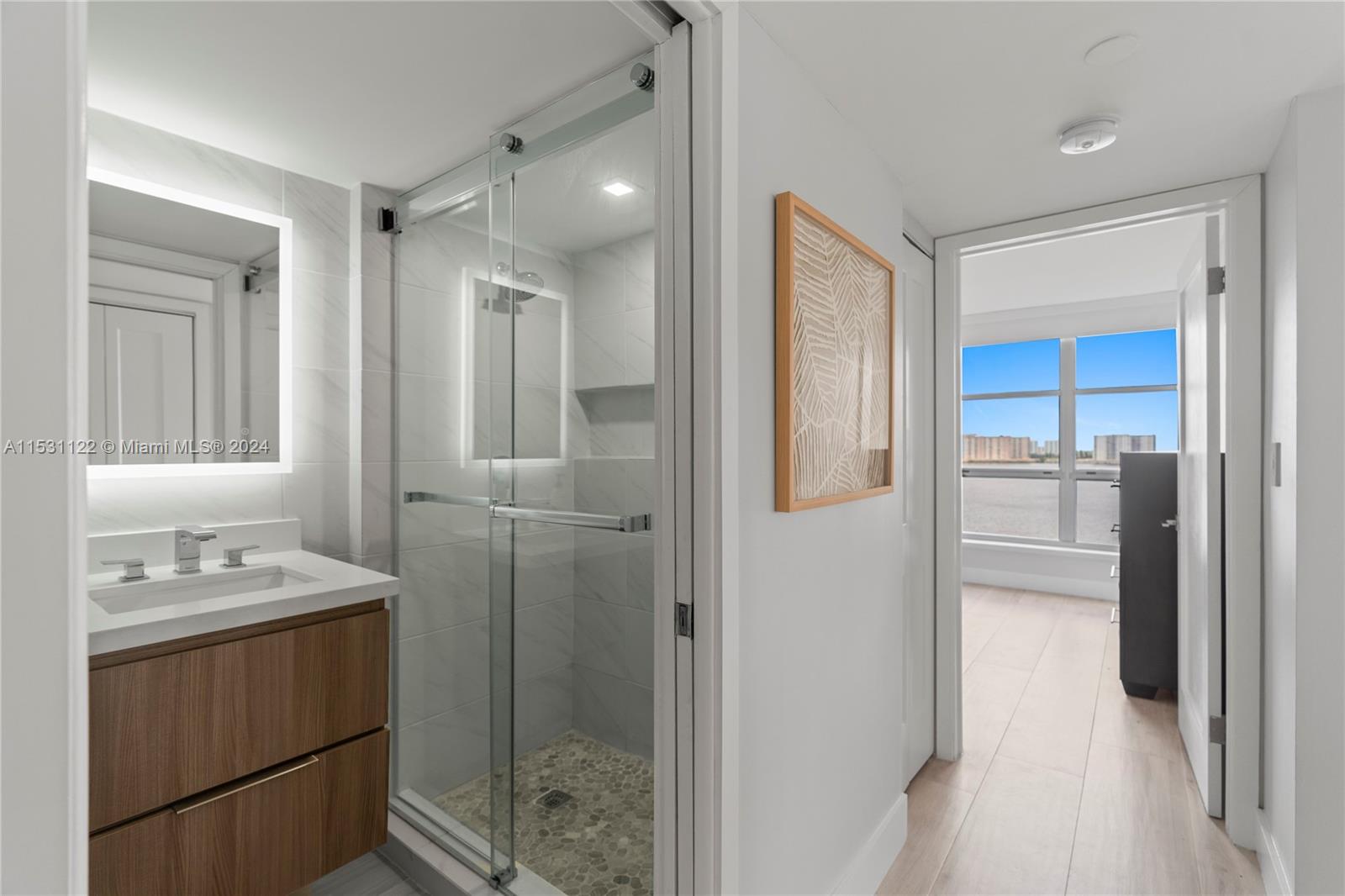 3600 Mystic Pointe Dr Unit: 1101