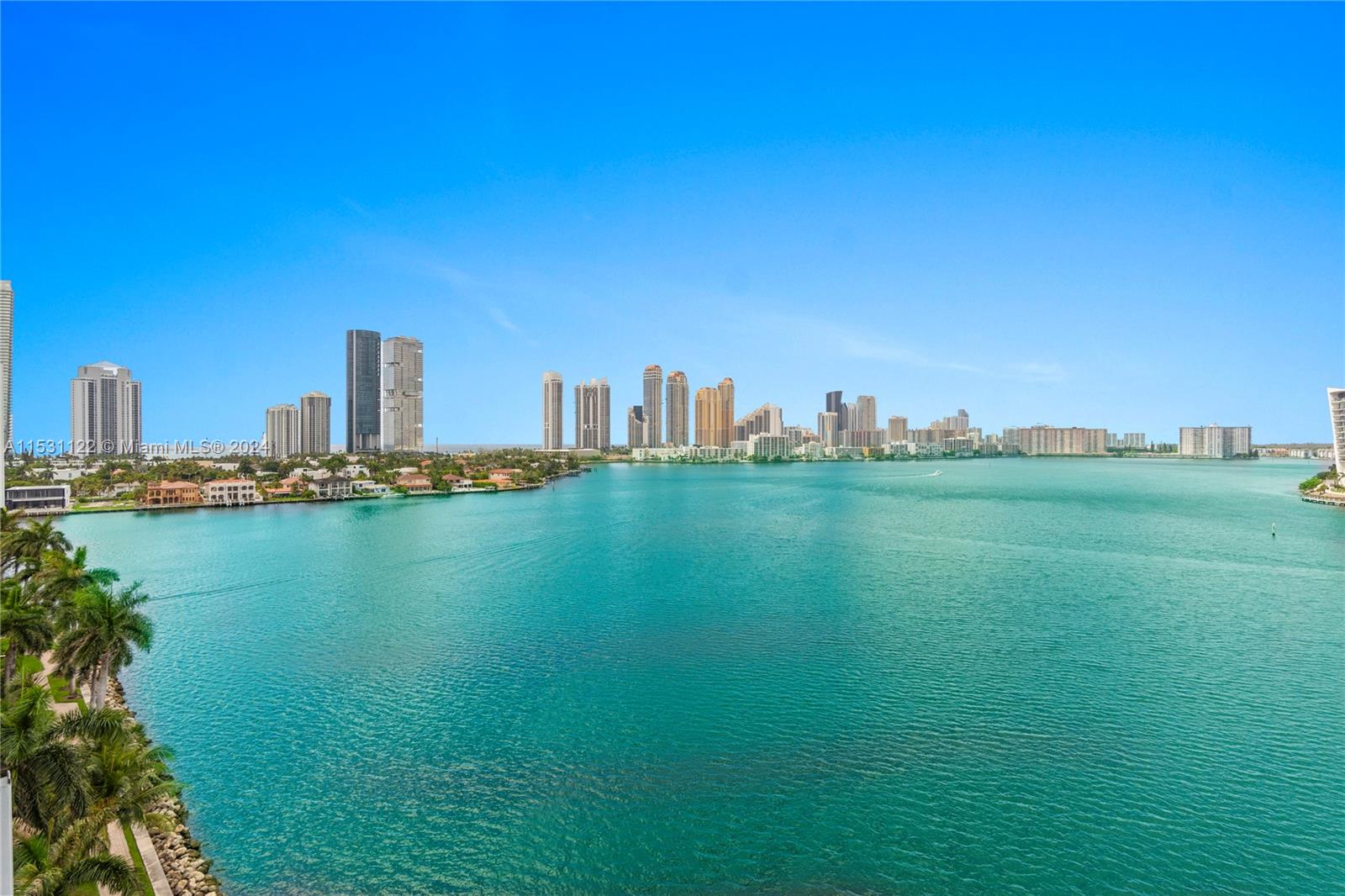 3600 Mystic Pointe Dr Unit: 1101