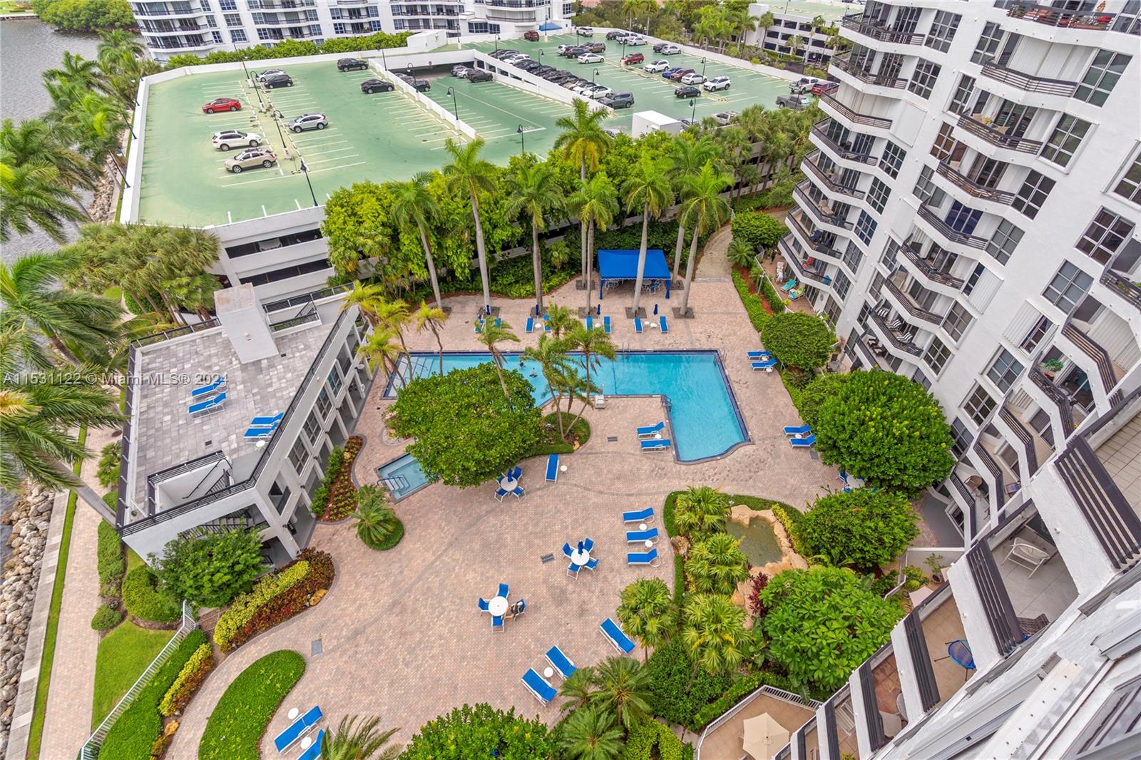 3600 Mystic Pointe Dr Unit: 1101