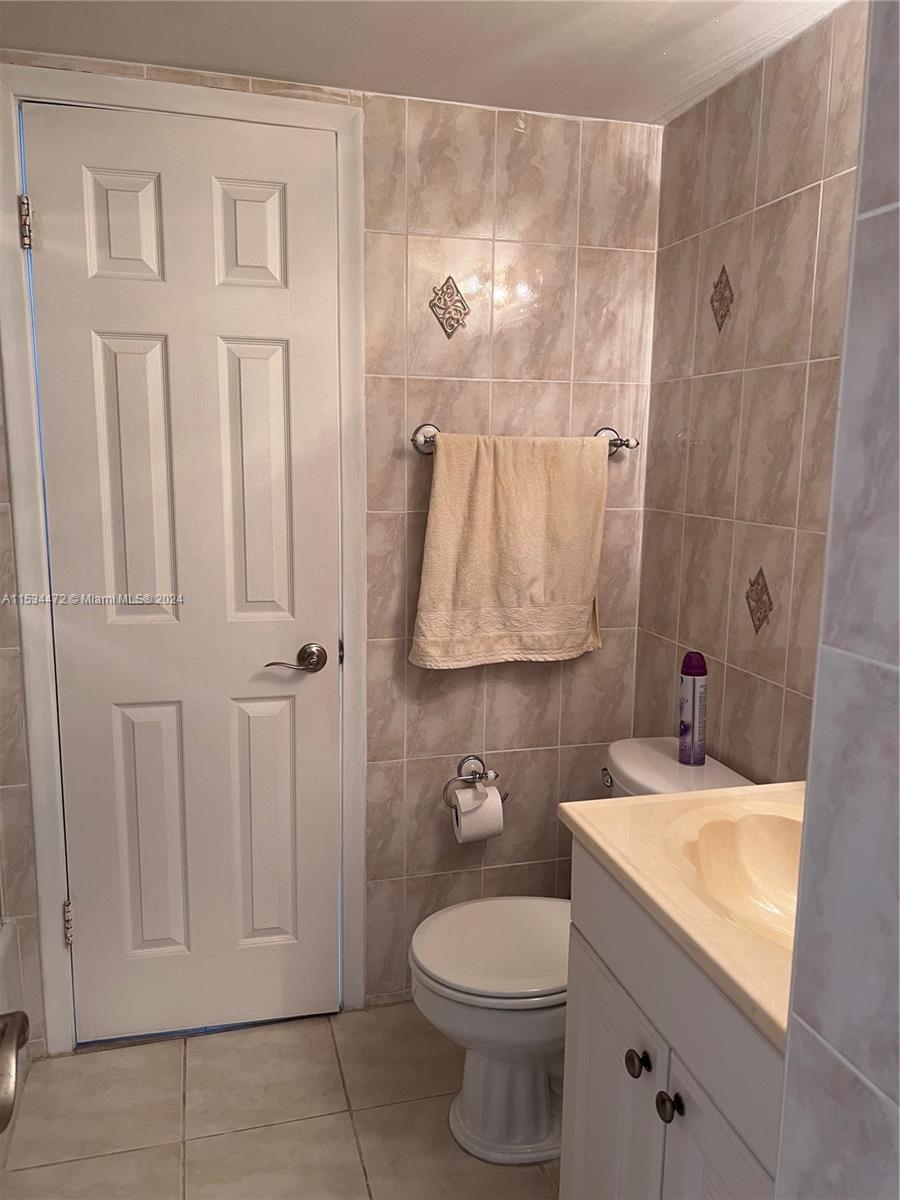 1825 S Ocean Dr # 306
