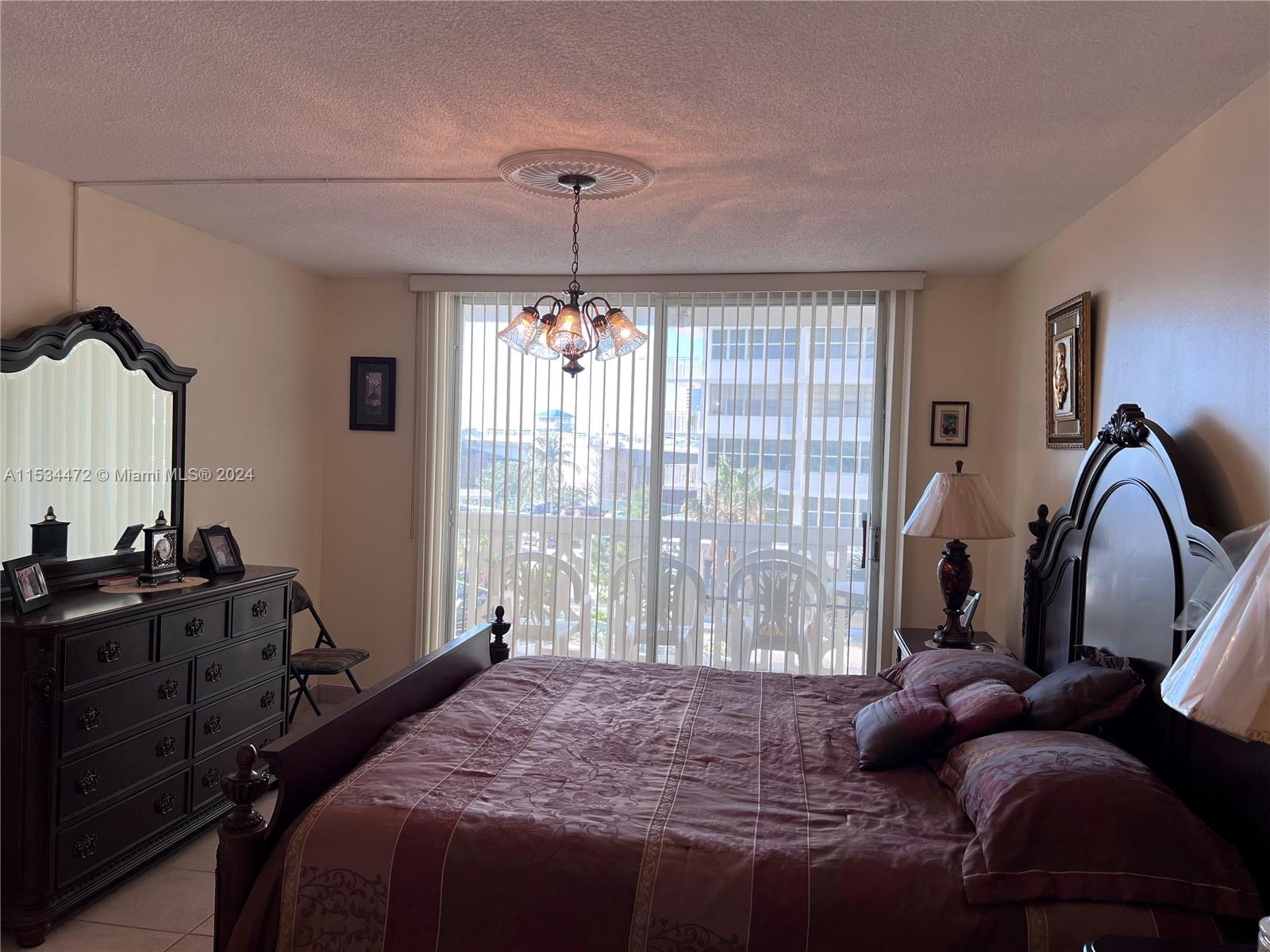 1825 S Ocean Dr # 306