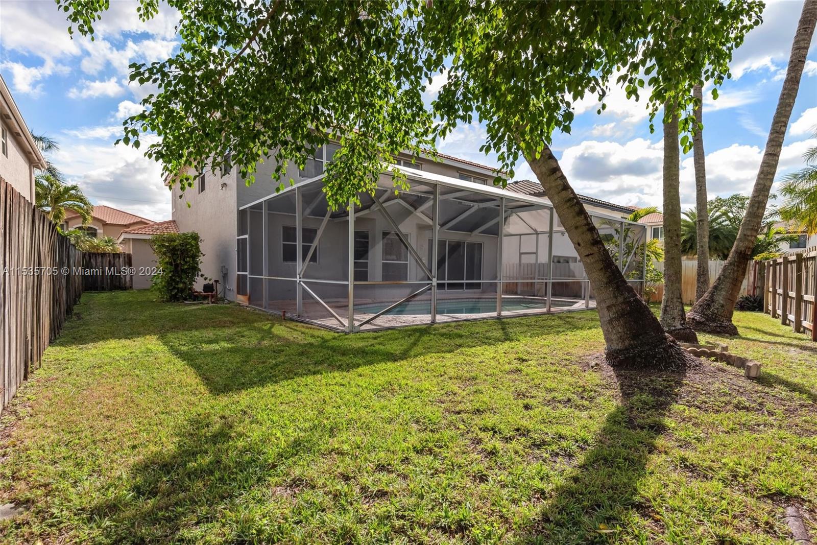 3262 SW 173rd Ter