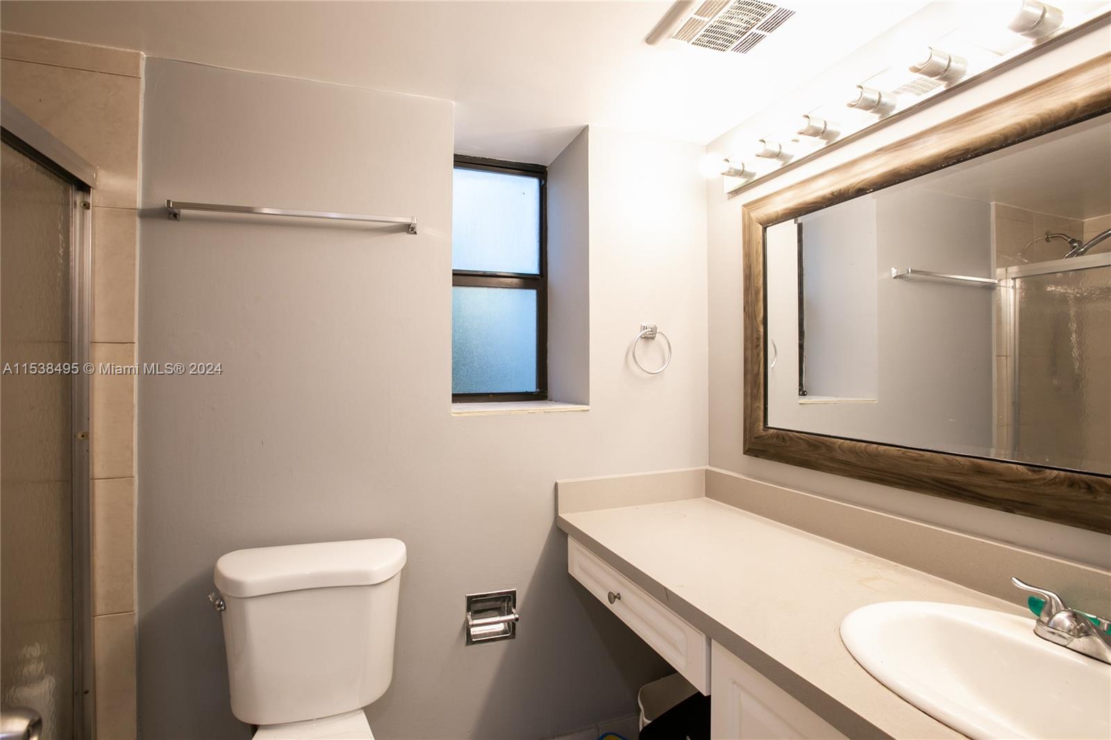 20301 NE 30th Ave # 5 Unit: 224-5