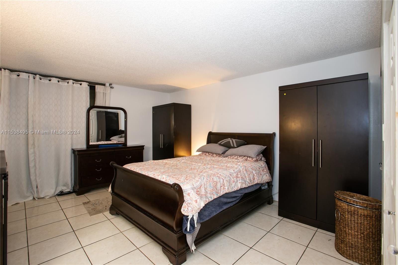 20301 NE 30th Ave # 5 Unit: 224-5
