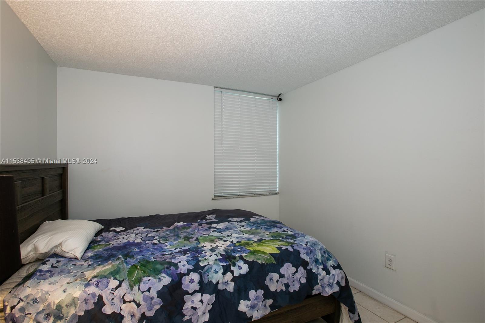 20301 NE 30th Ave # 5 Unit: 224-5