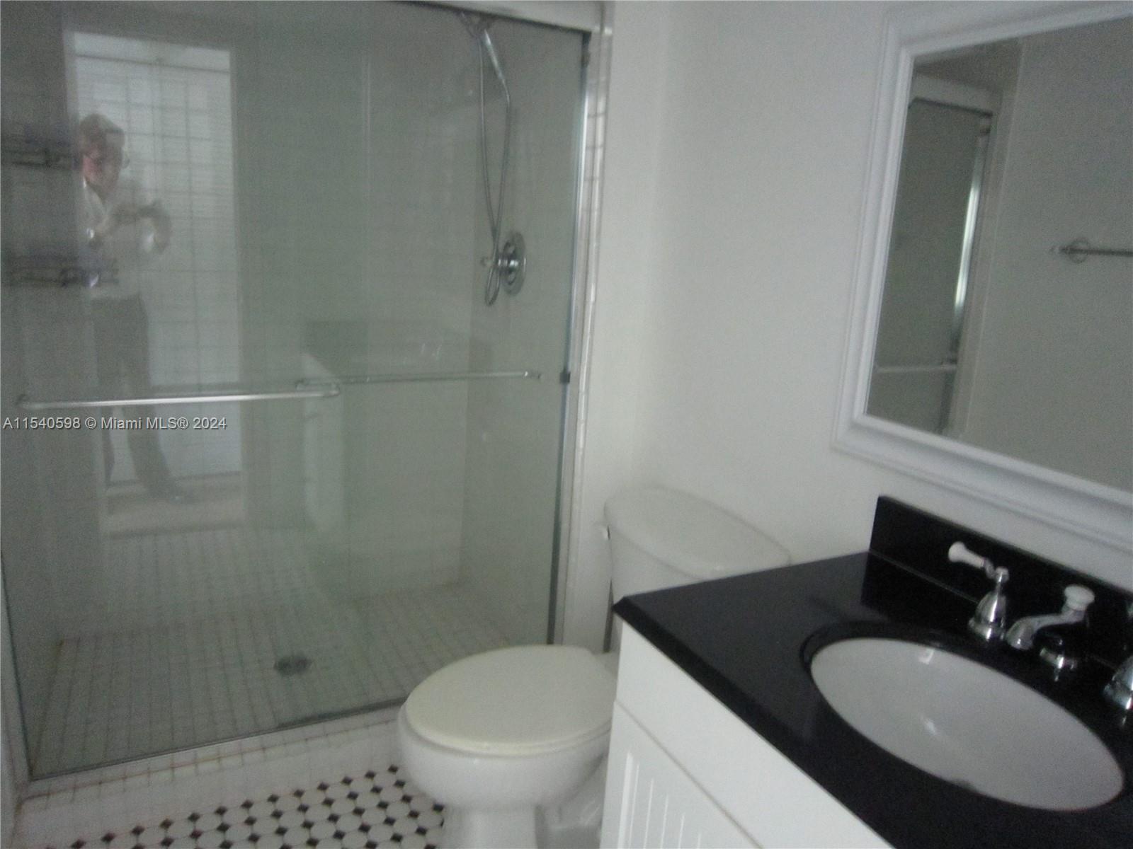 100 Bayview Dr # 303