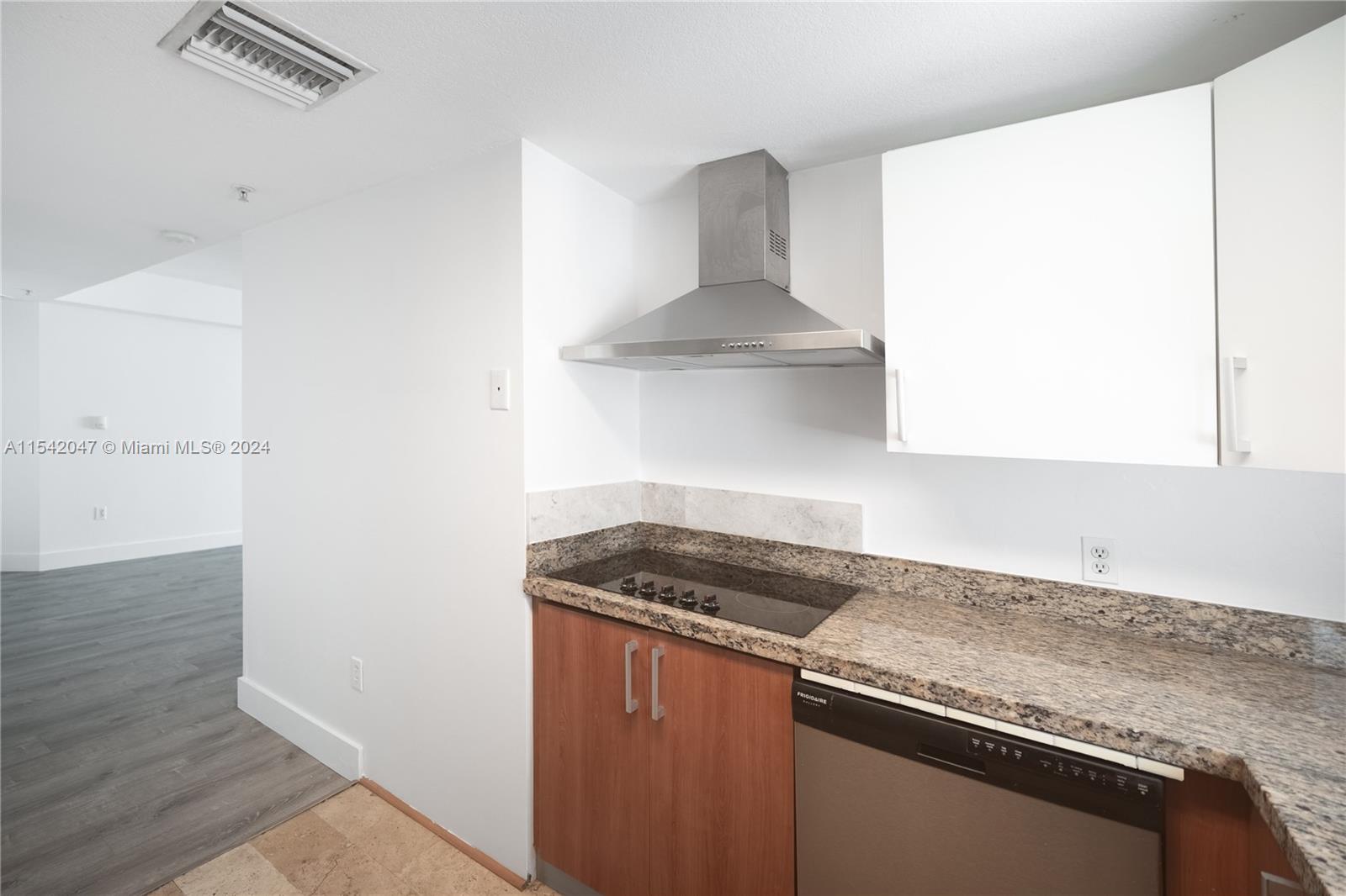 170 SE 14th St # 2204
