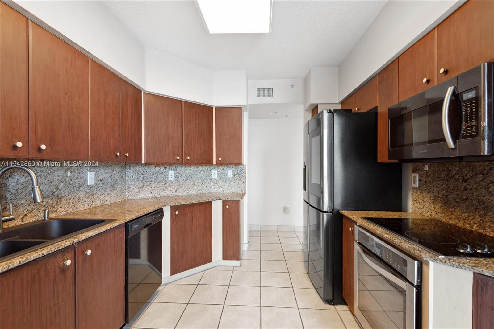 3370 Hidden Bay Dr # 1604