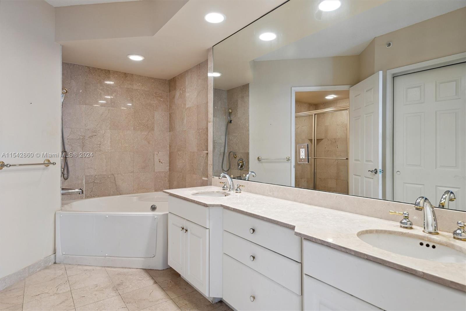 3370 Hidden Bay Dr # 1604