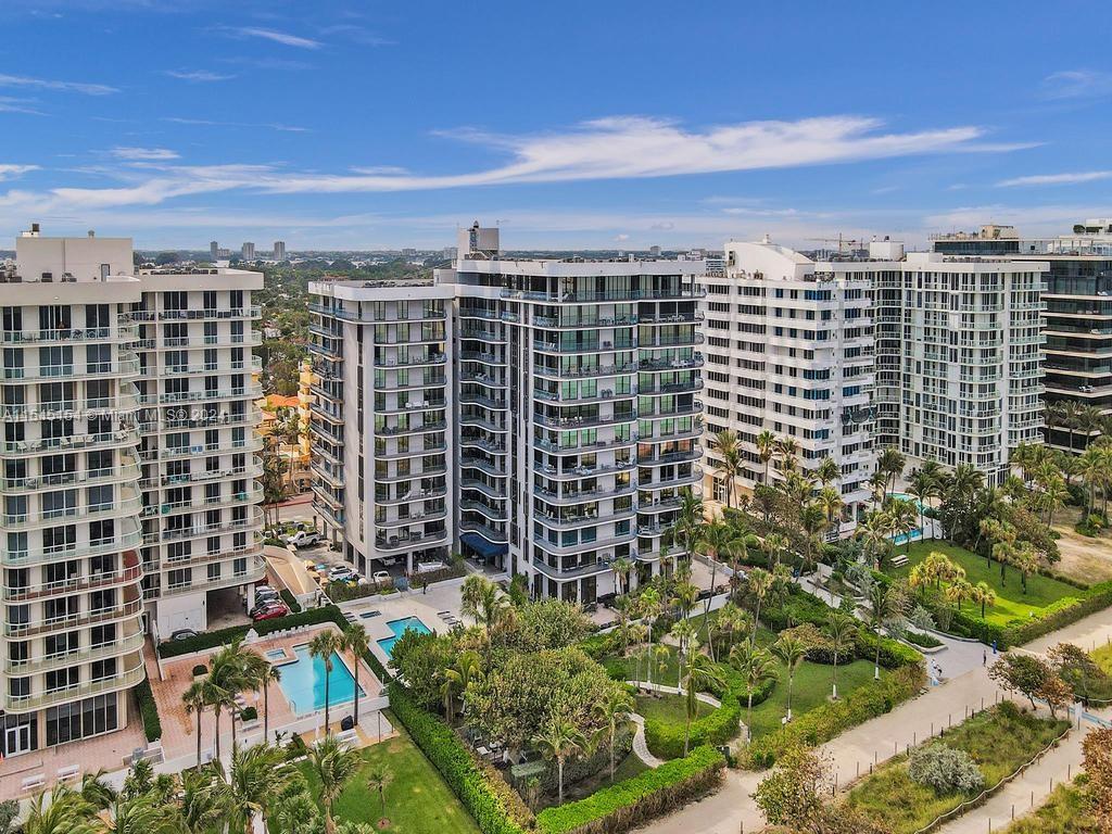 8877 Collins Ave # 304