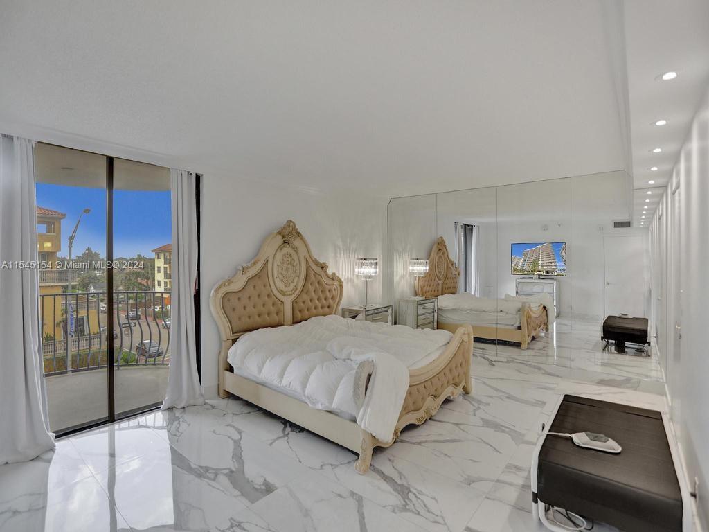 8877 Collins Ave # 304