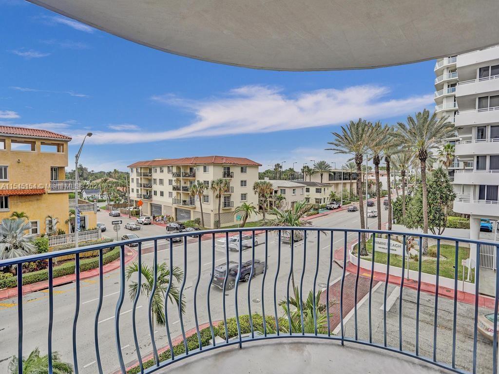 8877 Collins Ave # 304