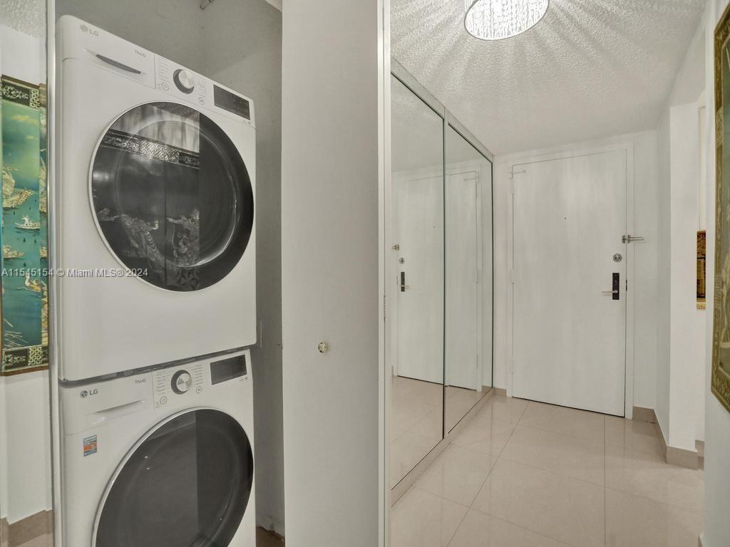 8877 Collins Ave # 304