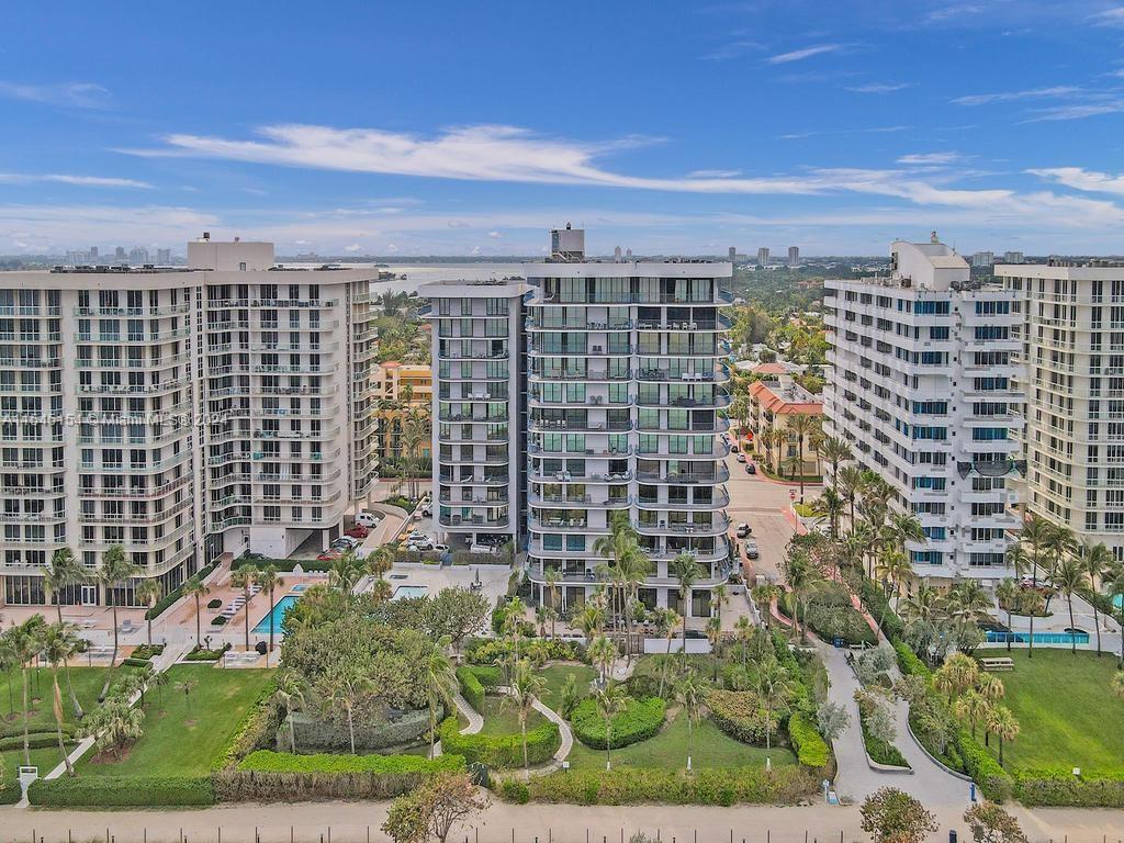 8877 Collins Ave # 304