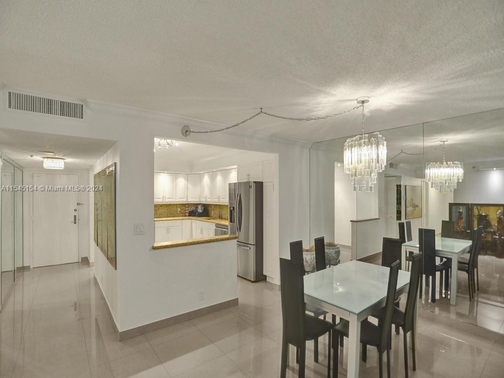 8877 Collins Ave # 304