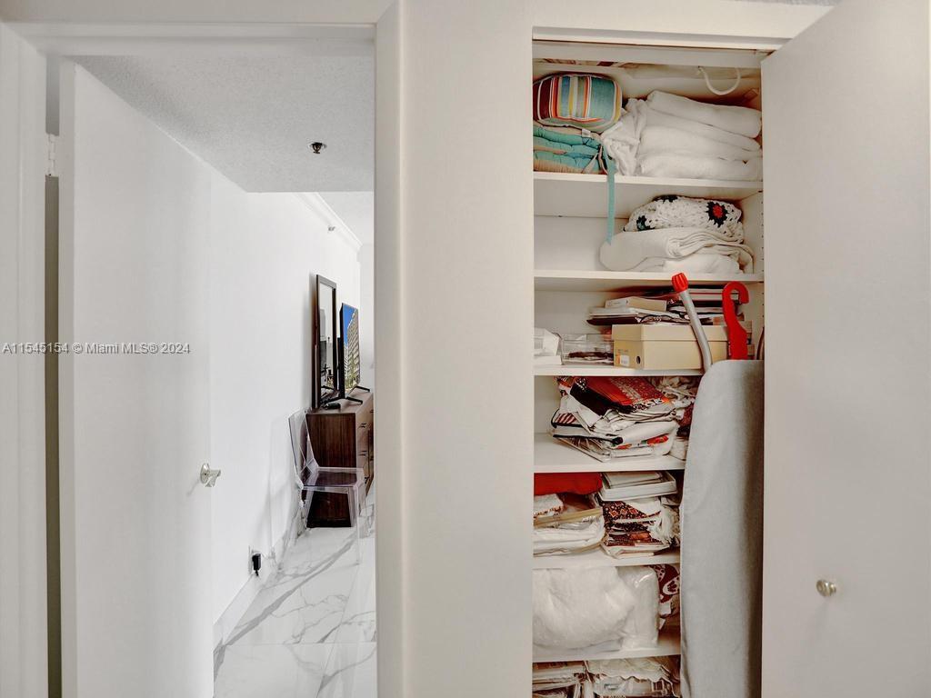 8877 Collins Ave # 304