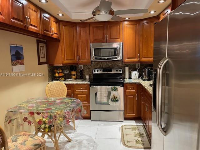 210 S 174th St # 2004