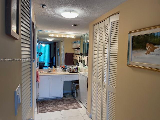 210 S 174th St # 2004