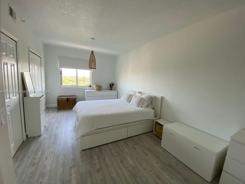 3500 Coral Way # 707