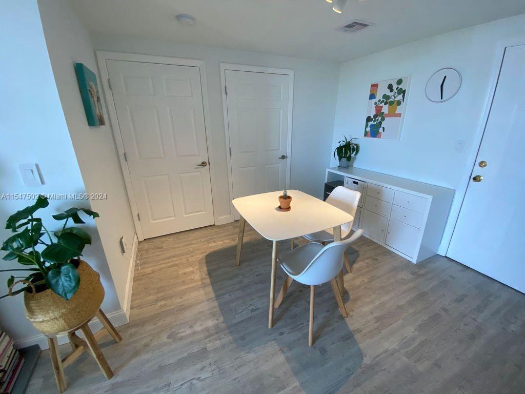 3500 Coral Way # 707