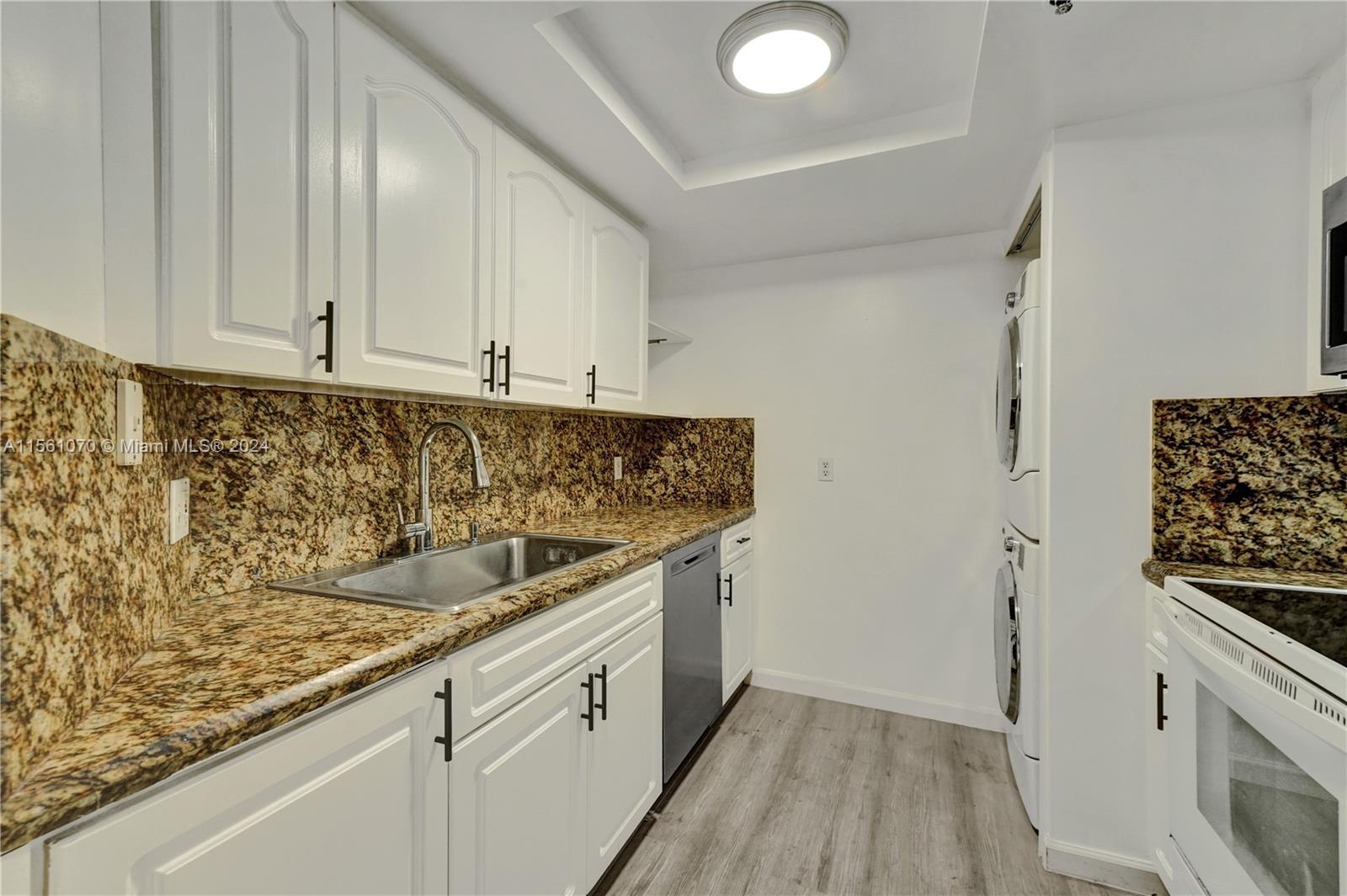 2415 NW 16th St Rd # 516