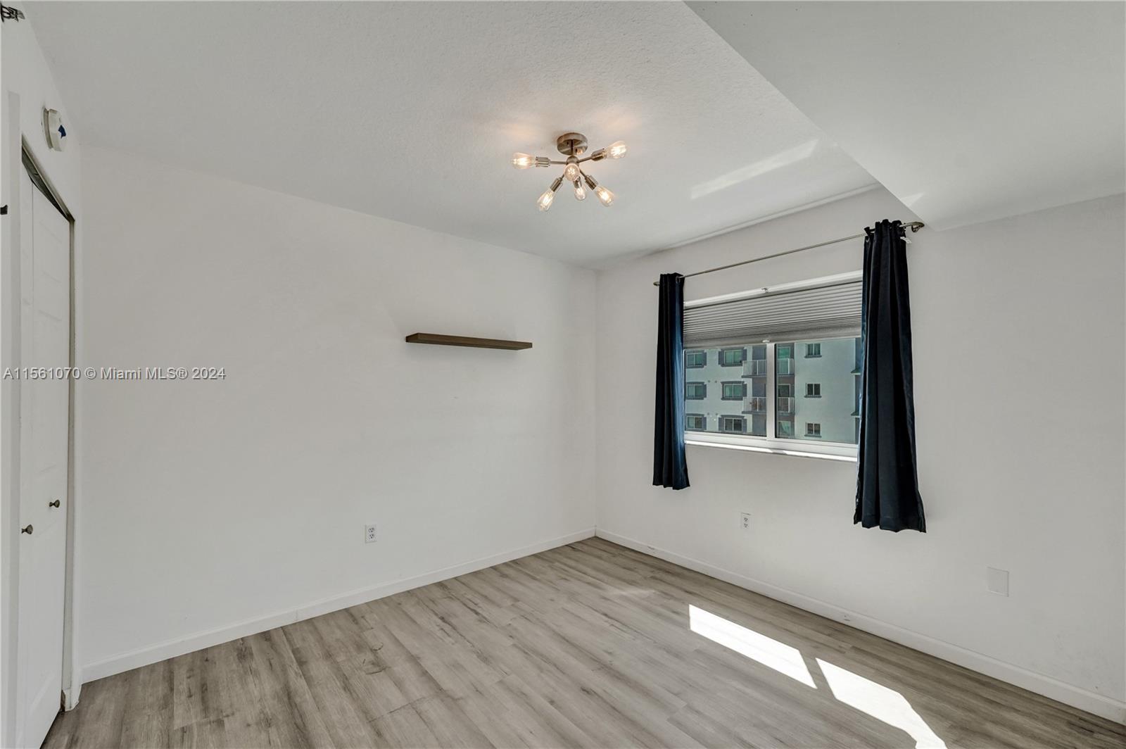 2415 NW 16th St Rd # 516
