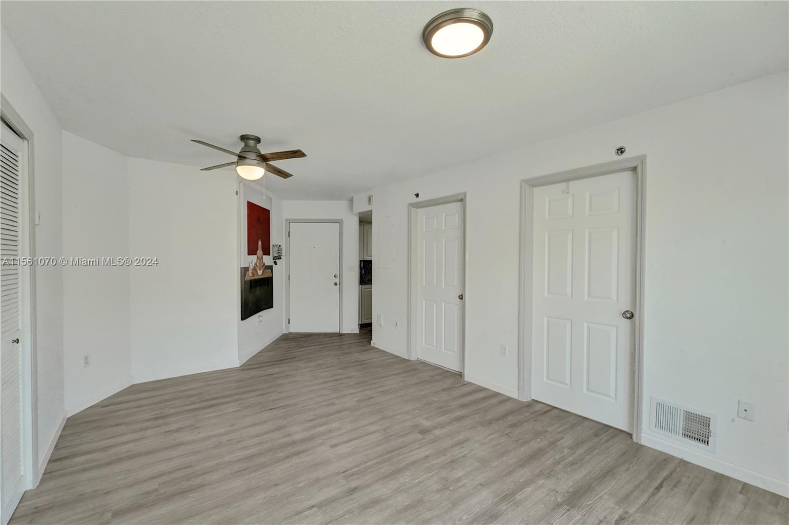 2415 NW 16th St Rd # 516