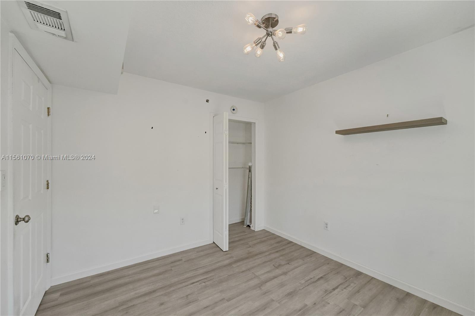 2415 NW 16th St Rd # 516
